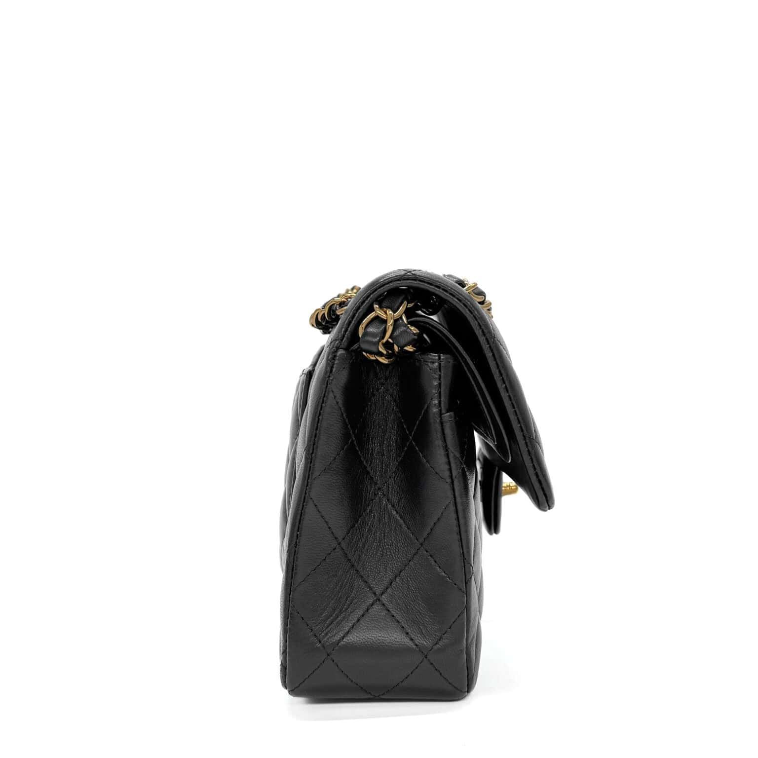 Chanel Classic med
